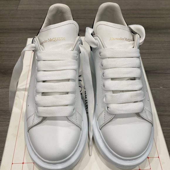 Alexander McQueen sneakers ! - Picture 2 of 7